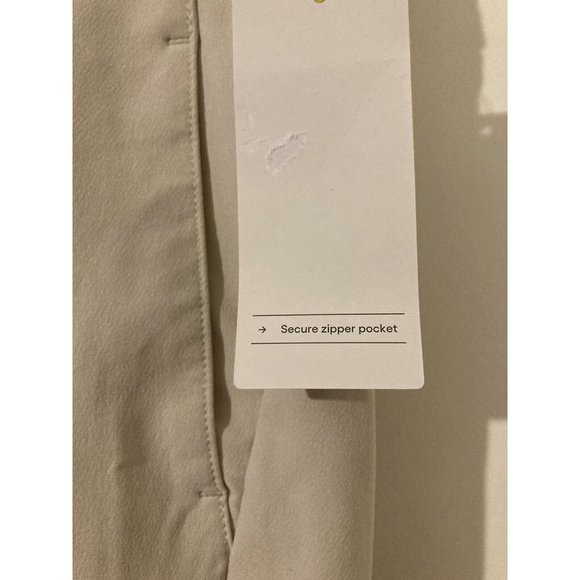 All In Motion Men's Travel Shorts Beige Size 40 Water Resistant - Picture 5 of 6